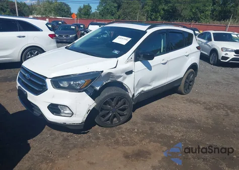 2017 Ford Escape Se из США, поврежденный, VIN 1FMCU9GD0HUD80956